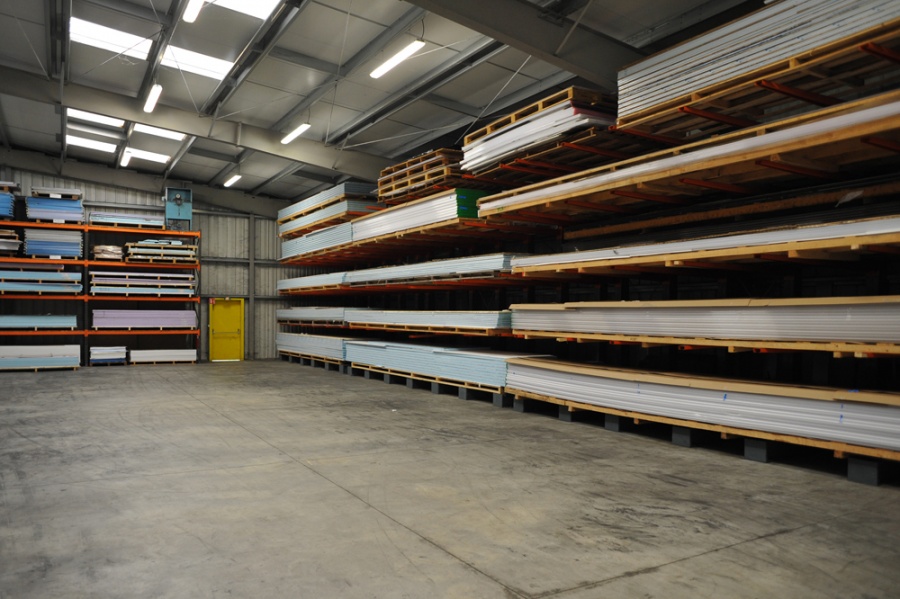 STOCK DE PLAQUES POLYCARBONATE ALVEOLAIRES